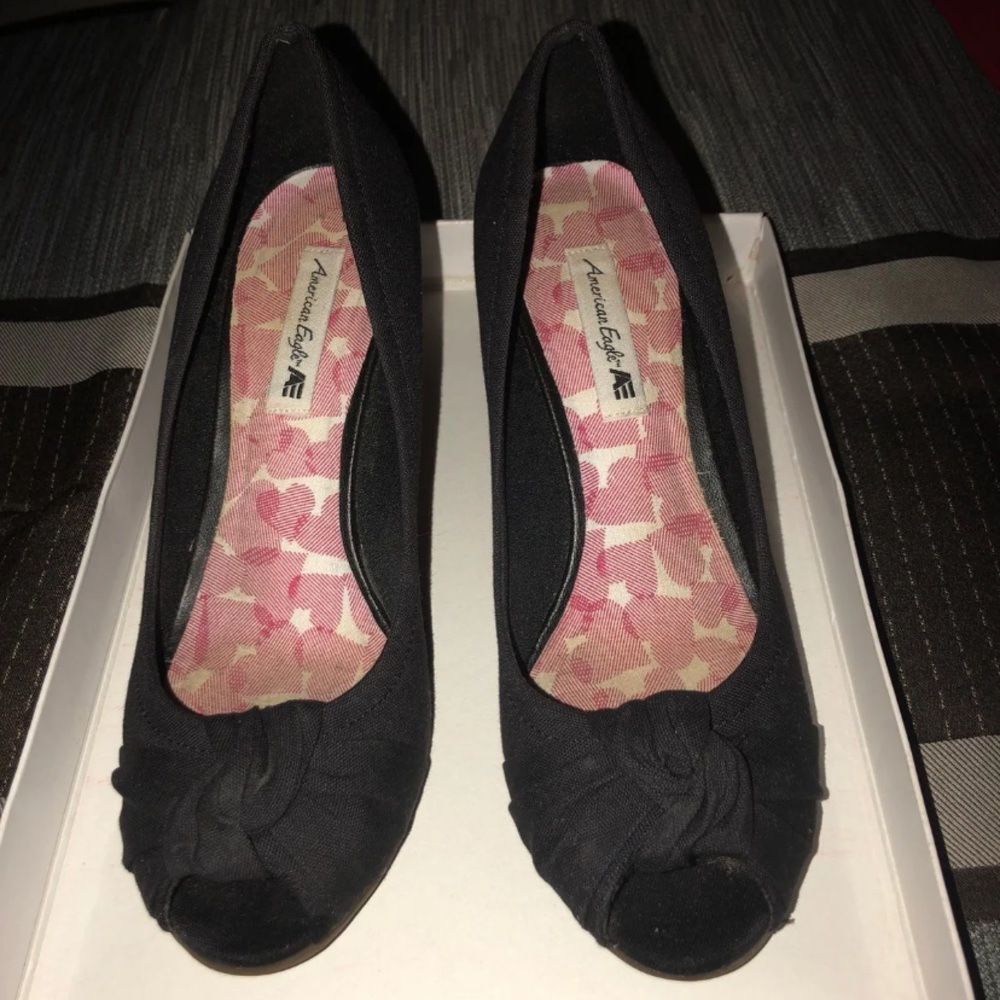 American Eagle Wedges